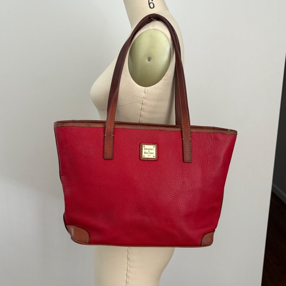 Dooney & Bourke Red Pebble Grain Charleston Shopper Preppy Chic Heritage Luxury